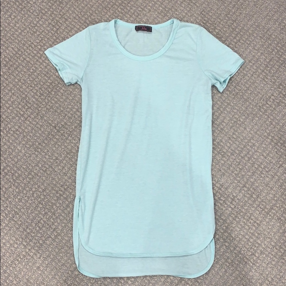 $5 or FREE with purchase! Tilly’s Teal Short Sleeve Top with Scoop Bottom